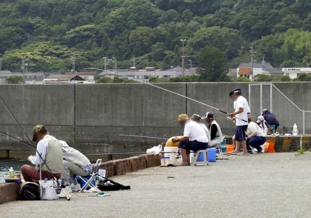 御前崎港西埠頭2号岸壁のおススメ釣りポイント 銀の釣り情報局